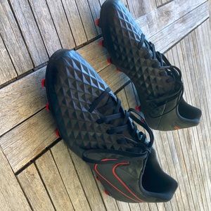 Nike Tiempo 8 FG Soccer Cleats